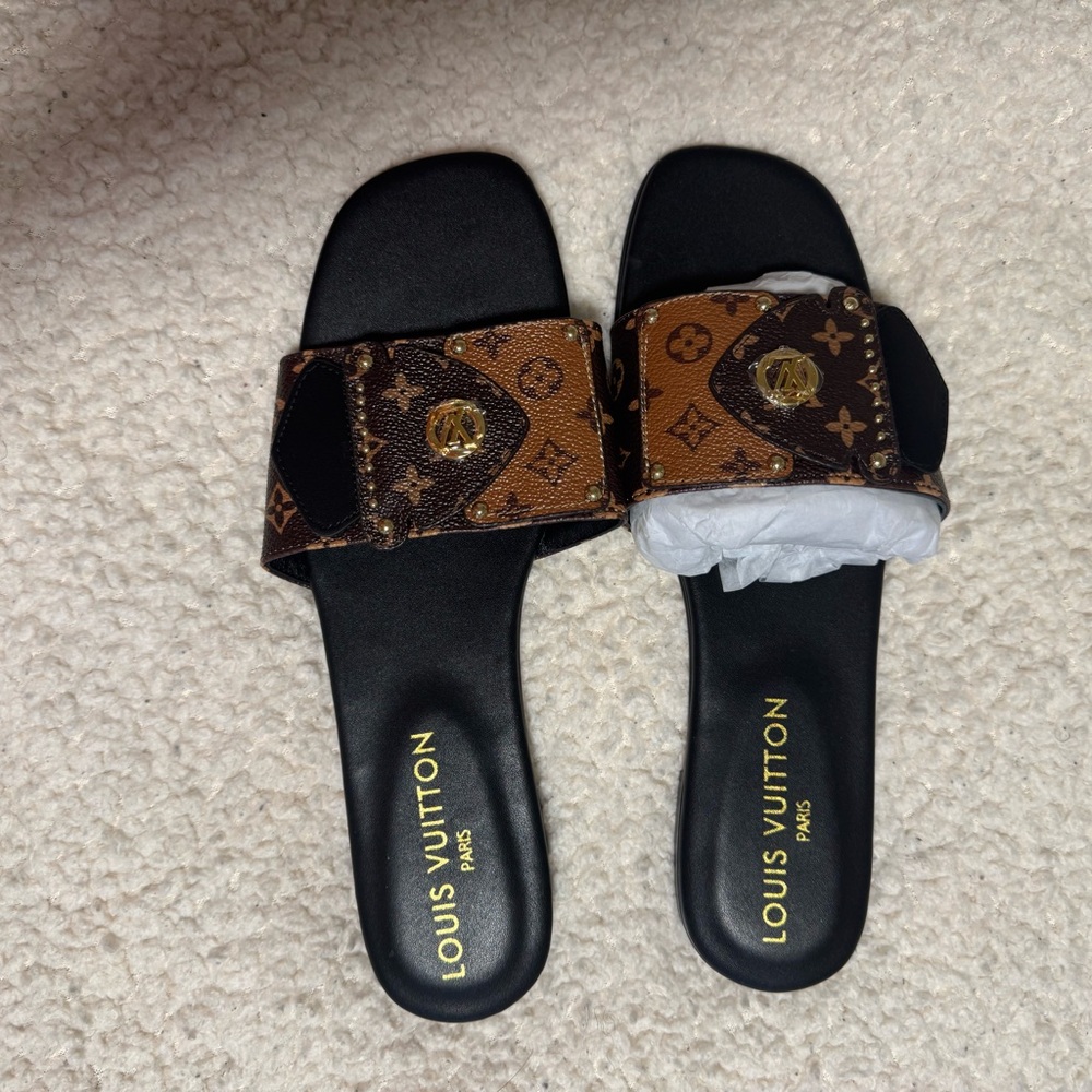 Louis Vuitton Monogram Black and Brown Sandals